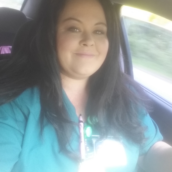 Meet your Posher, Jeni - Picture 4 of 4